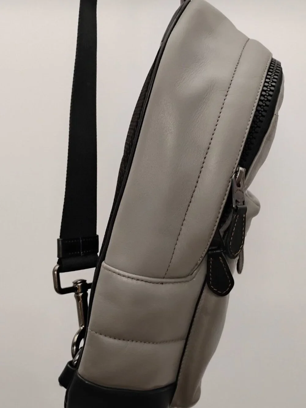 Coach sporty sling